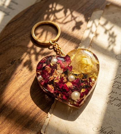 🌹 Real Dried Flowers/Gajras Preserved large 3D heart✨ Keychain