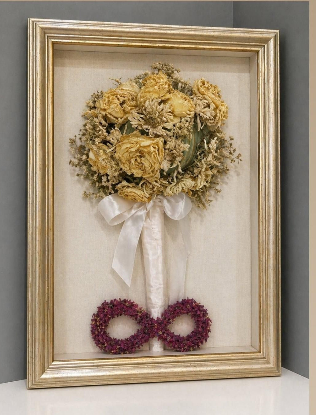 A4 size Preserved flowers frame Enriched with resin
