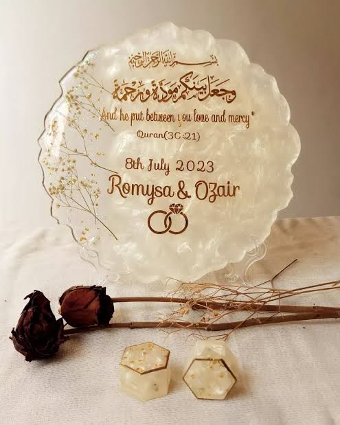 White theme Engagement tray