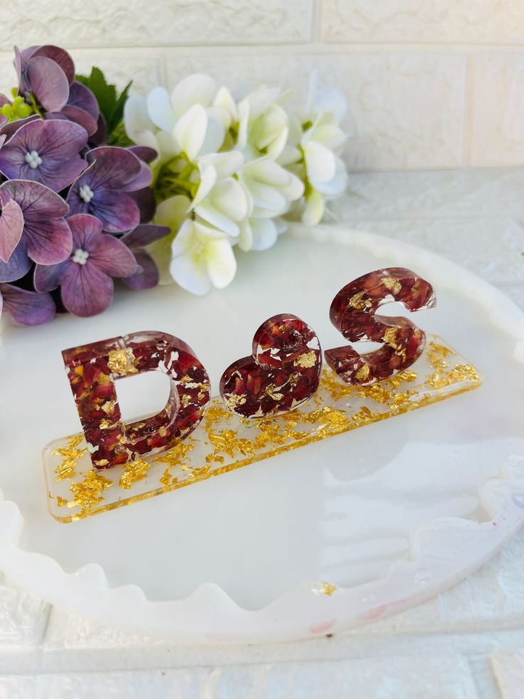 Name plate 3D initials flowers preserved